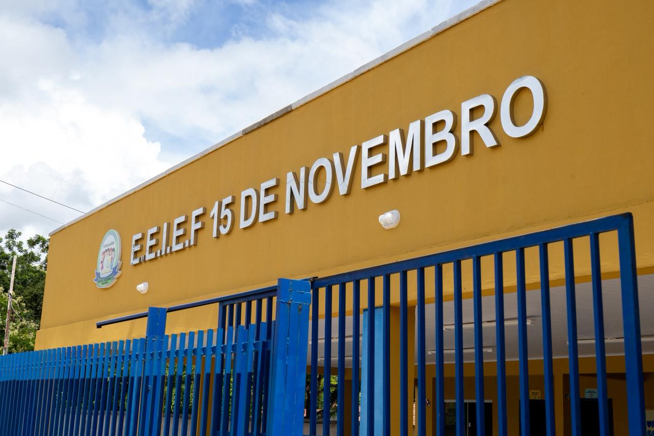 EEIEF 15 de Novembro